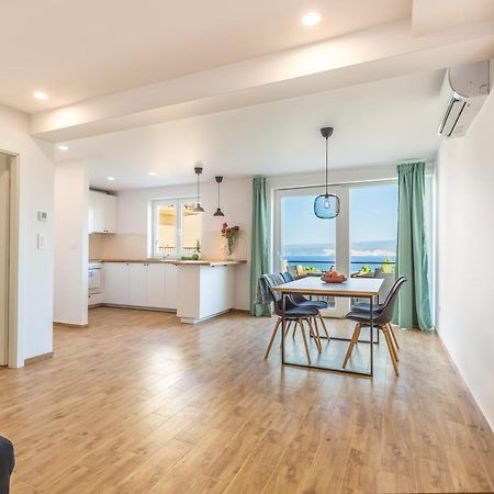 אומיס Adris Apartments מראה חיצוני תמונה