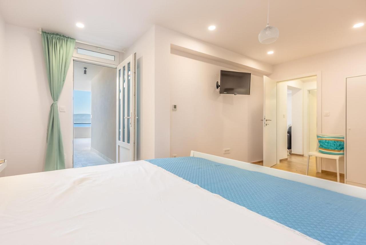 אומיס Adris Apartments מראה חיצוני תמונה