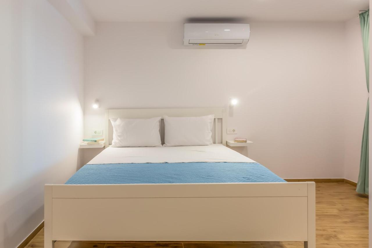 אומיס Adris Apartments מראה חיצוני תמונה