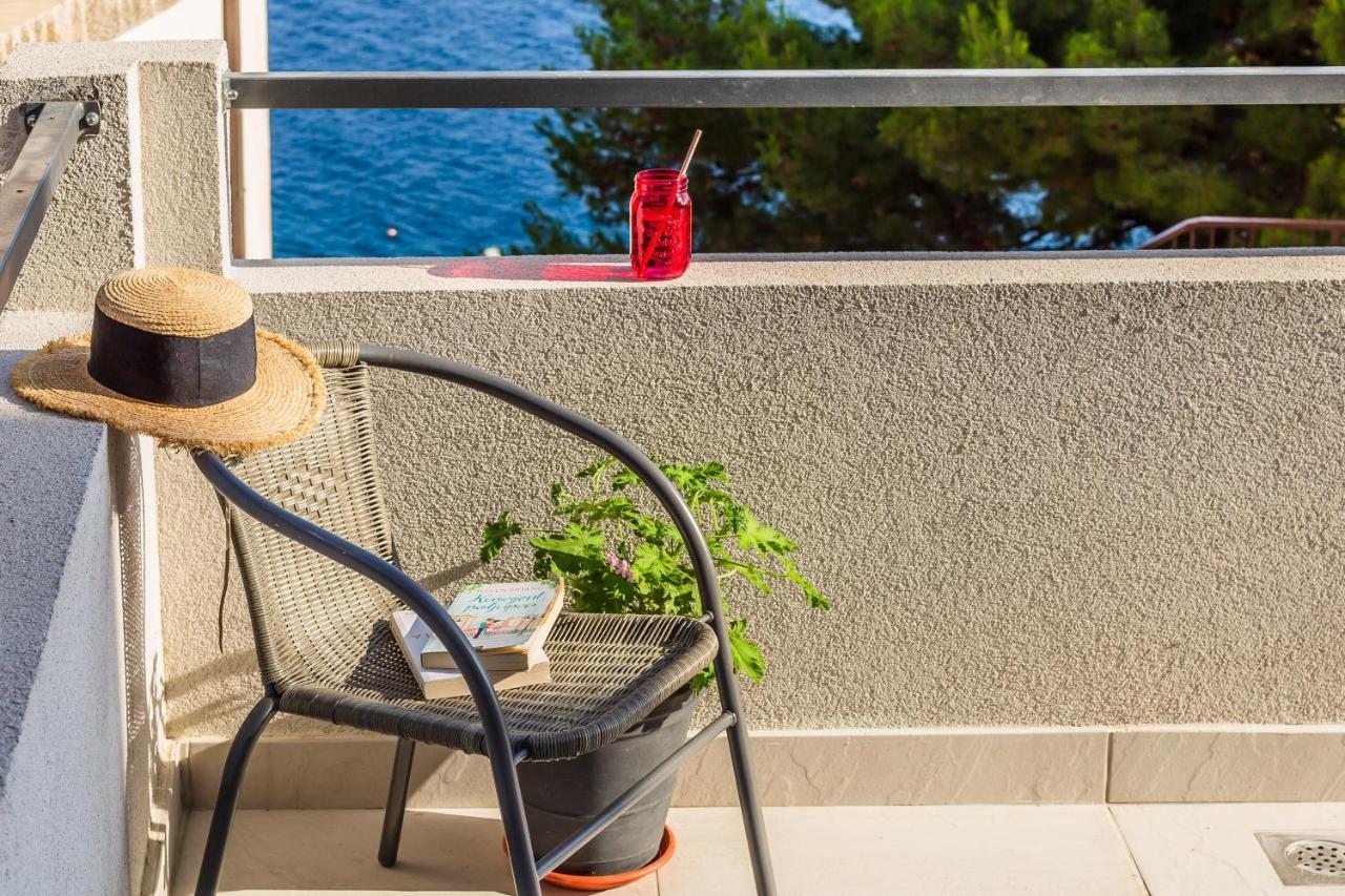 אומיס Adris Apartments מראה חיצוני תמונה